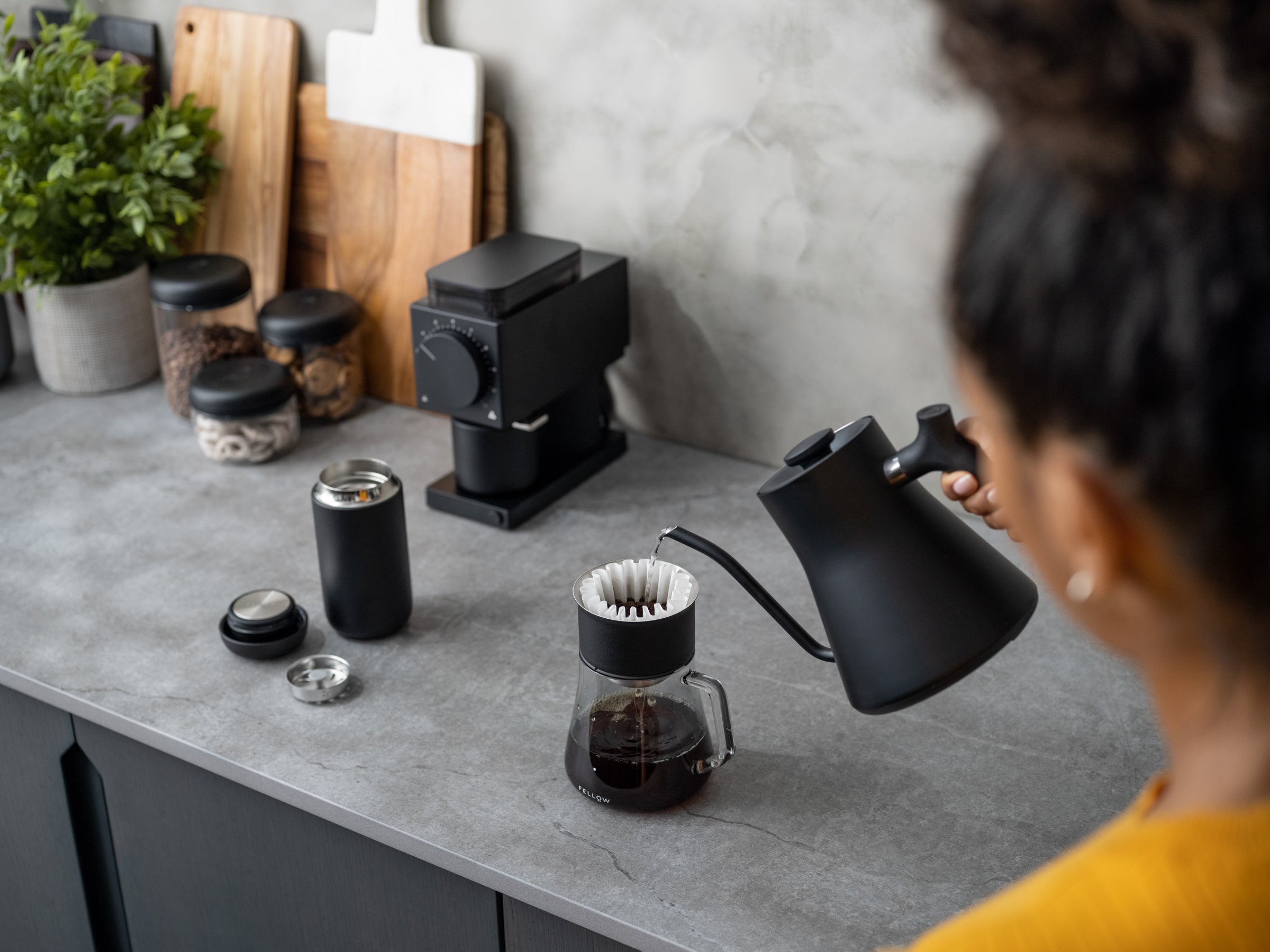 The Stagg XF by Fellow Products: A Different Kind of Pourover Brewer 